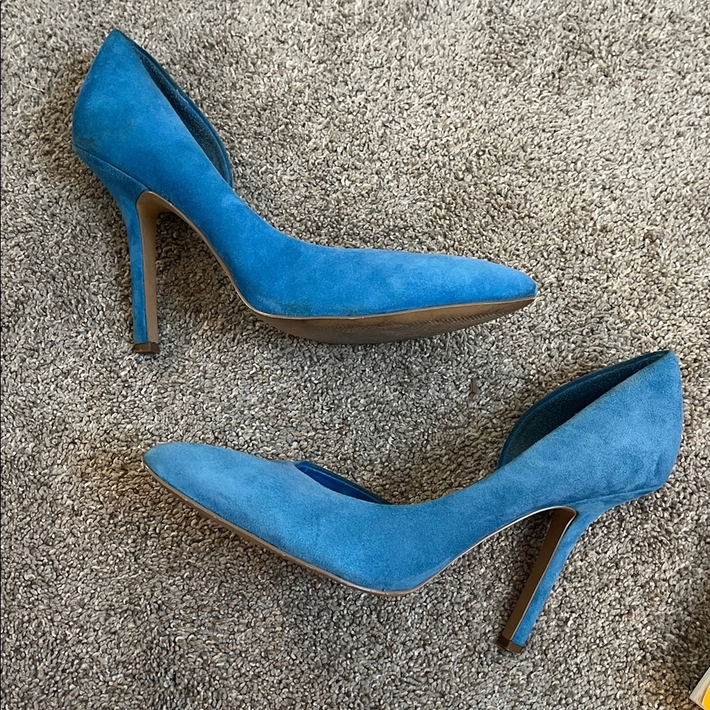 BCBG Paris French Blue Suede pumps LOVE THIS COLOR!!! Sz 9.5 - Picture 1 of 11